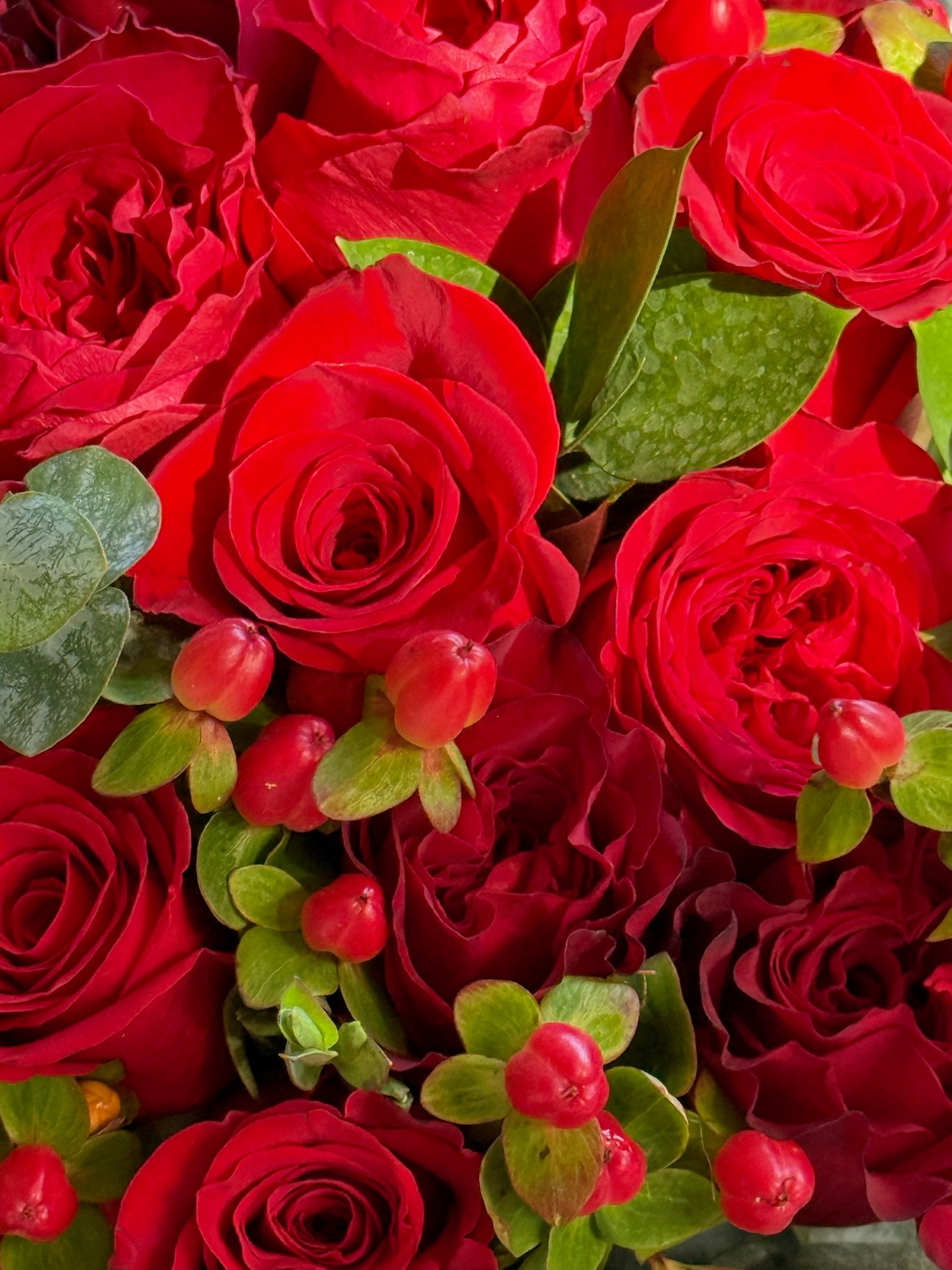 Red Red Wine (Signature Petal Arrangement)