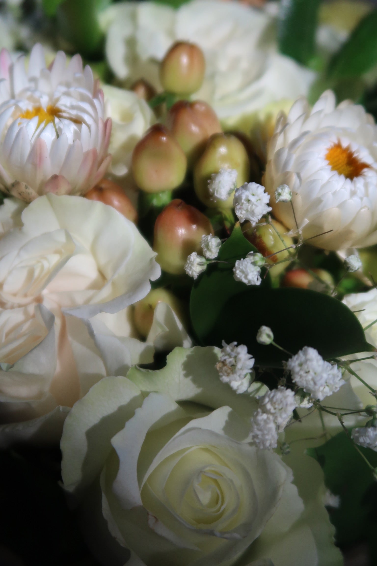 Cream de la Creme (Signature Petal Arrangement)